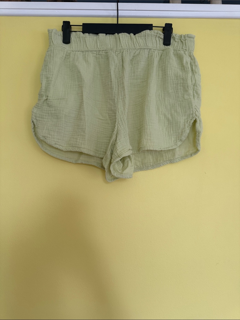 Universal Thread Pale Green Gauze Lounge Shorts